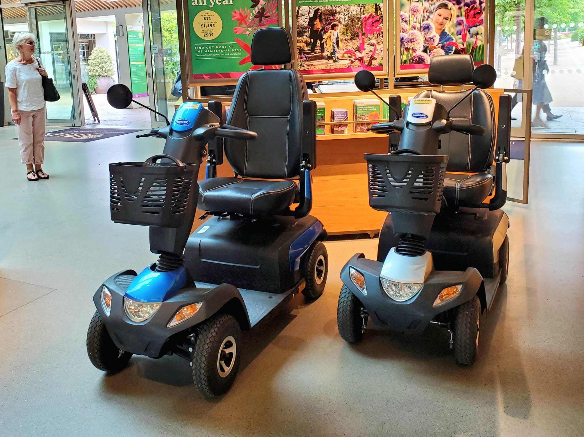 Ezze Mobility supplies RHS Wisley flower show