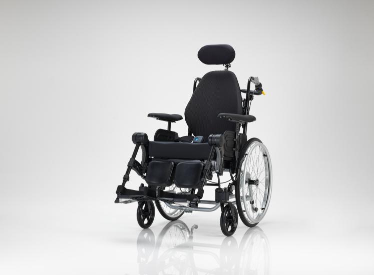 Invacare Rea Azalea Manual tilt in space wheelchair